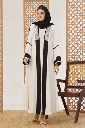 Black Arabic Shrug Abaya
