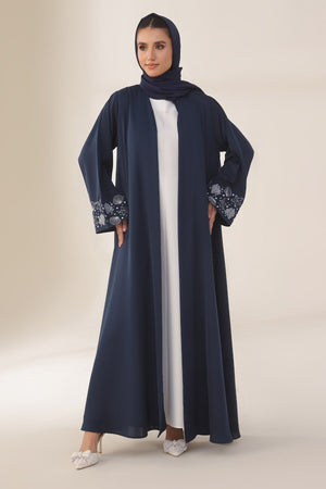 Seashell Embroidered White Abaya