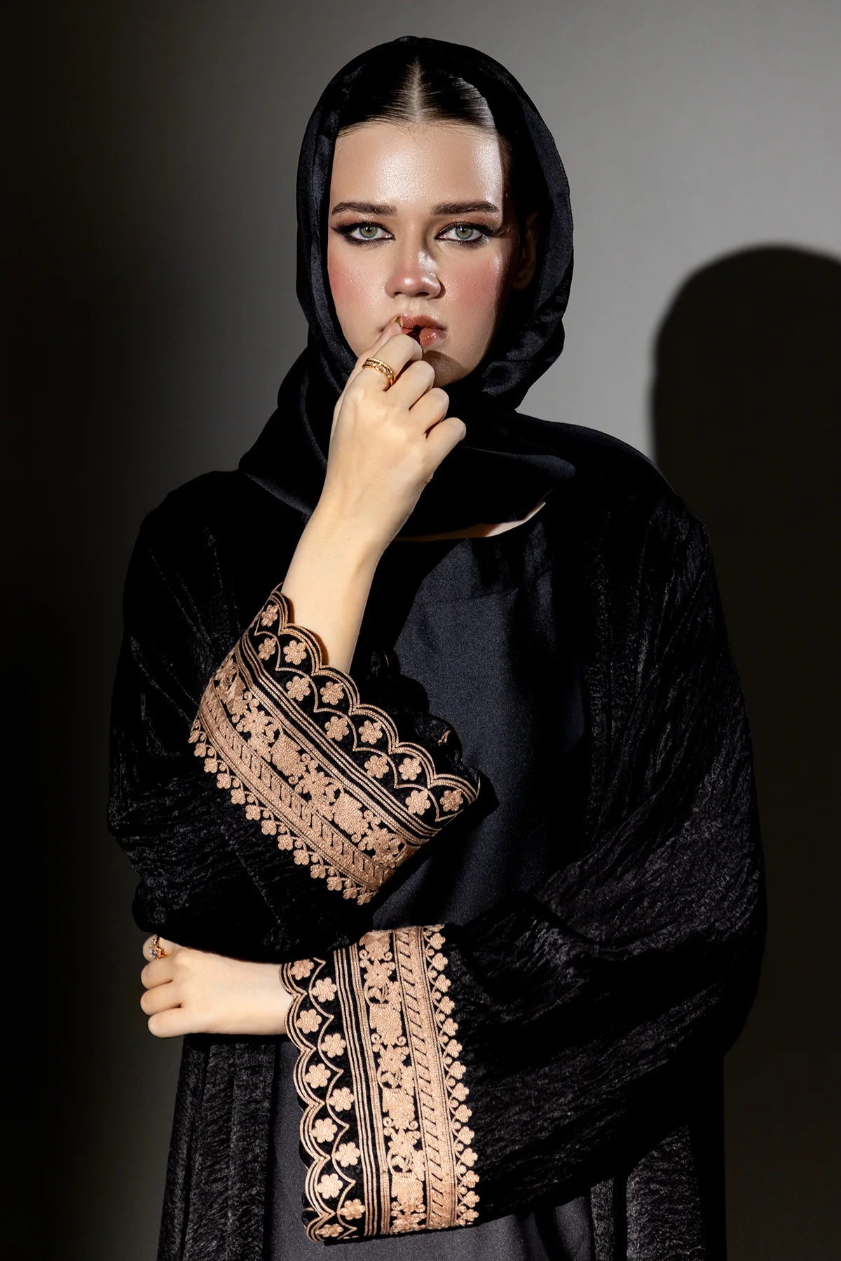 3 Piece - Black Wave Silk Velvet Abaya
