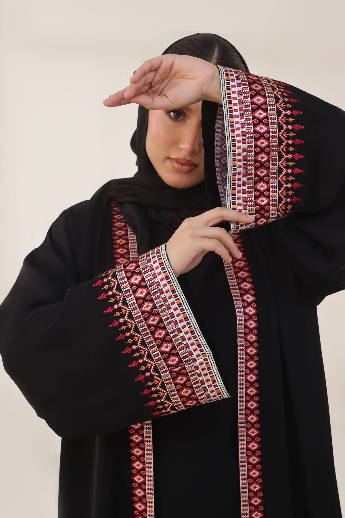 Noir Heritage Maroon Abaya
