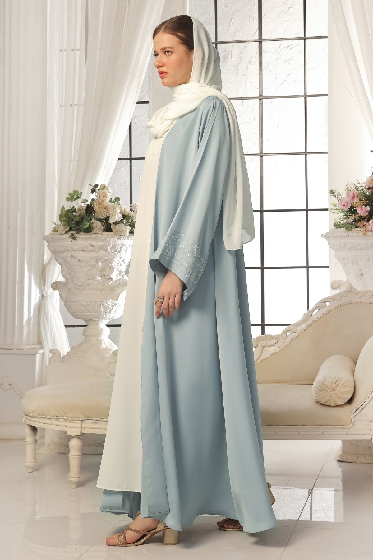 Seashell Embroidered White Abaya